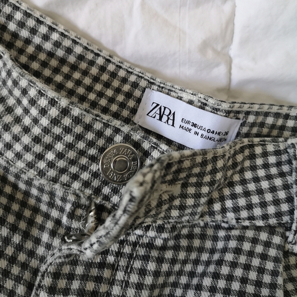 Zara high  waisted checkered shorts - Picture 3 of 7